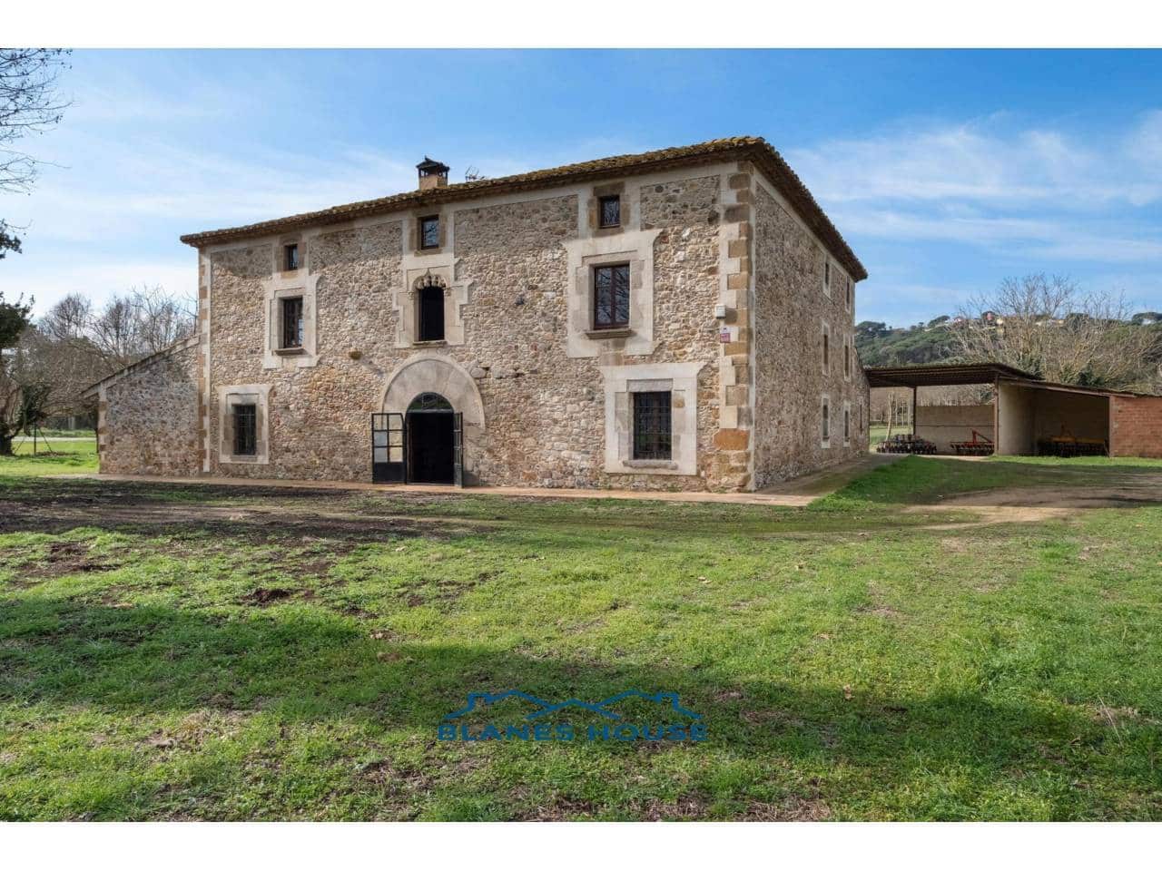 15 bedroom Finca/Country House for sale in Fogars de la Selva with garage - € 1,300,000 (Ref: 8848706)
