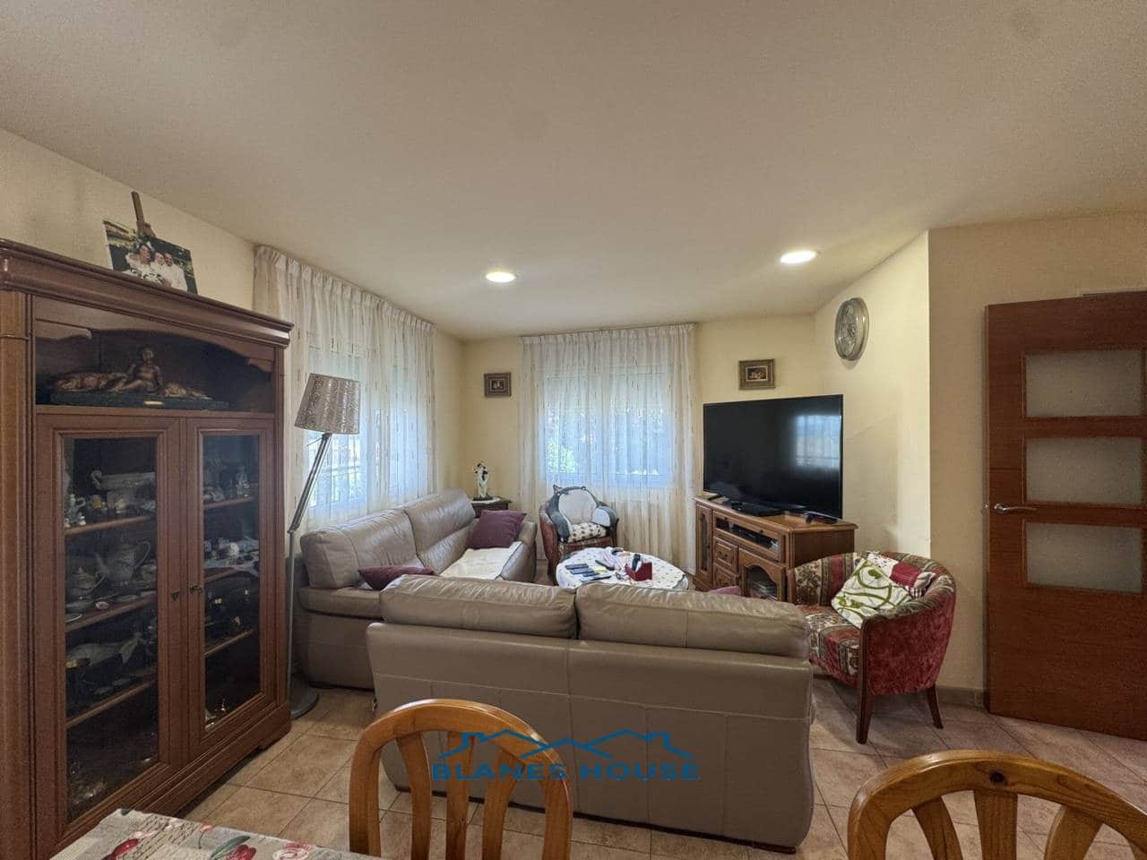 3 soveværelse Villa til salg i Macanet de la Selva med swimmingpool garage - € 320.000 (Ref: 8934707)