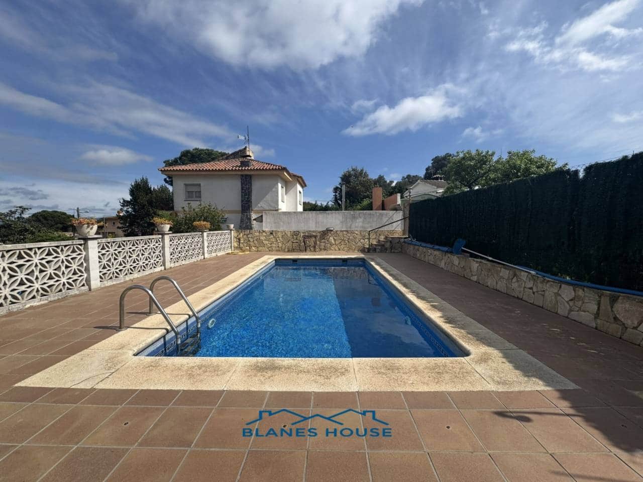 3 soveværelse Villa til salg i Macanet de la Selva med swimmingpool garage - € 320.000 (Ref: 8934707)