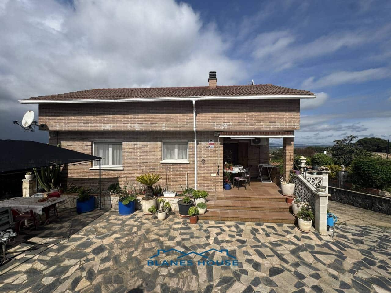 3 soveværelse Villa til salg i Macanet de la Selva med swimmingpool garage - € 320.000 (Ref: 8934707)