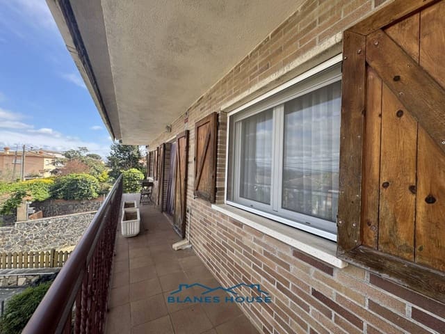 3 makuuhuone Huvila myytävänä paikassa Maçanet de la Selva mukana uima-altaan 
autotalli - 320 000 € (Ref: 8934707)