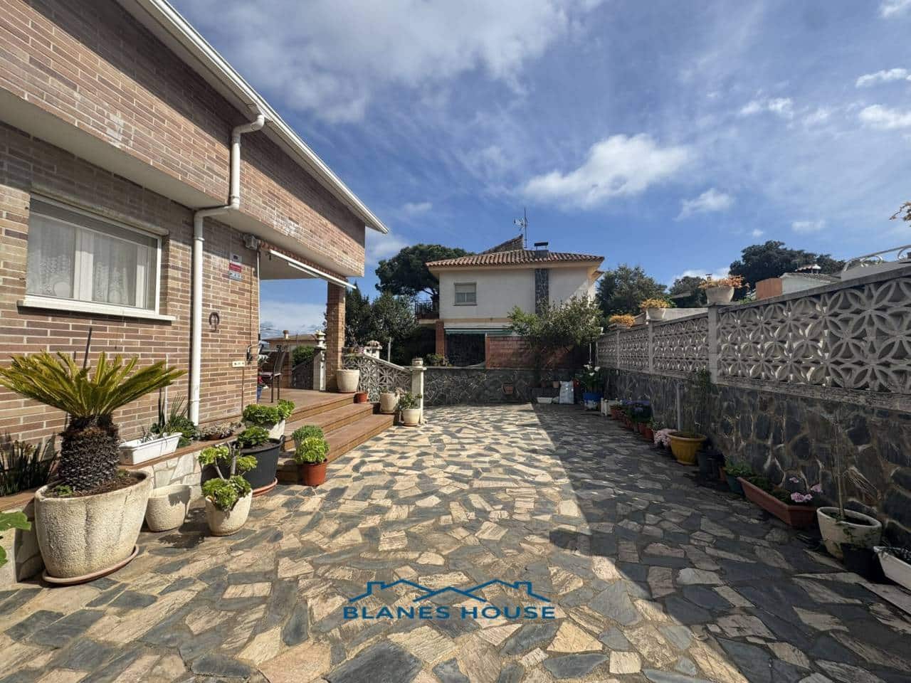 3 soveværelse Villa til salg i Macanet de la Selva med swimmingpool garage - € 320.000 (Ref: 8934707)