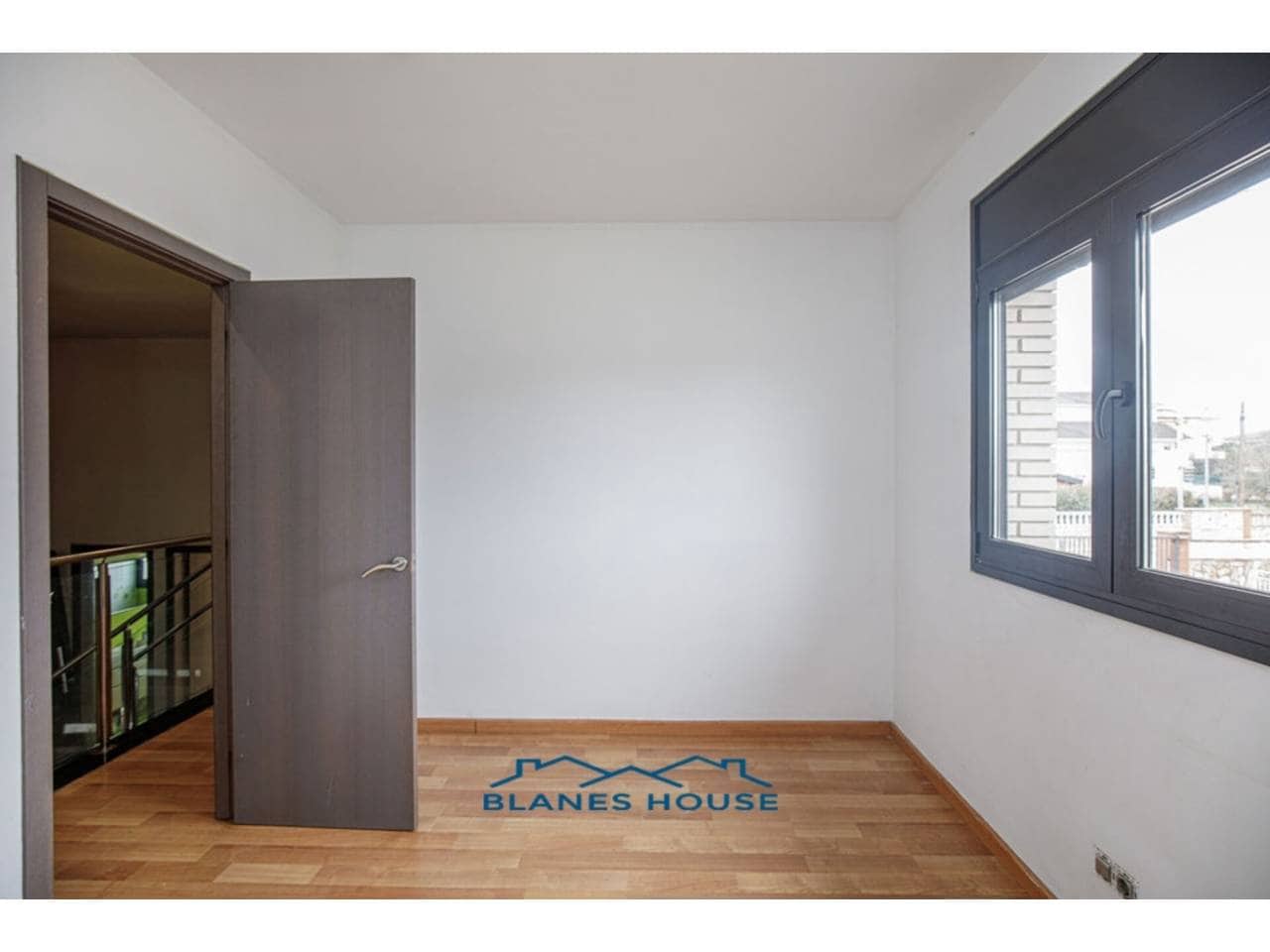 3 soveværelse Villa til salg i Caldes de Malavella med swimmingpool garage - € 320.000 (Ref: 8945872)