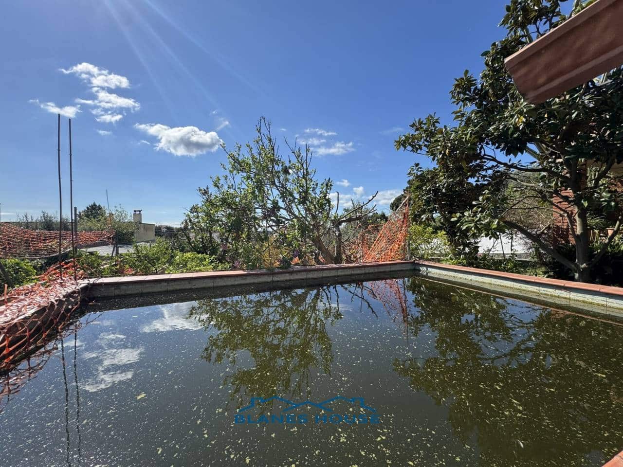 4 Zimmer Villa zu verkaufen in Riudarenes mit Garage - 230.000 € (Ref: 8949987)