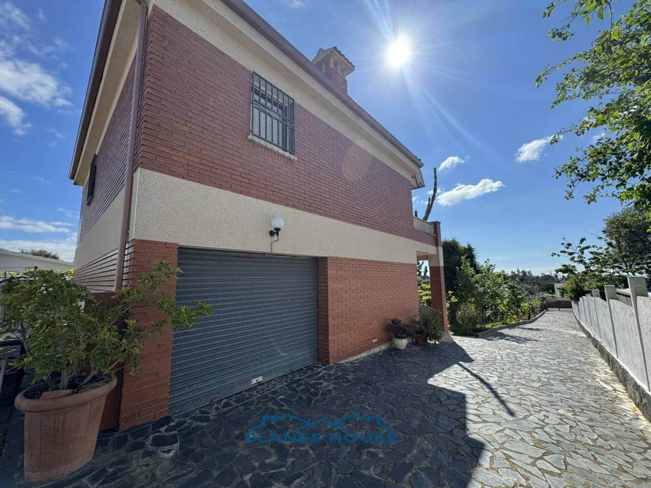 4 Zimmer Villa zu verkaufen in Riudarenes mit Garage - 230.000 € (Ref: 8949987)