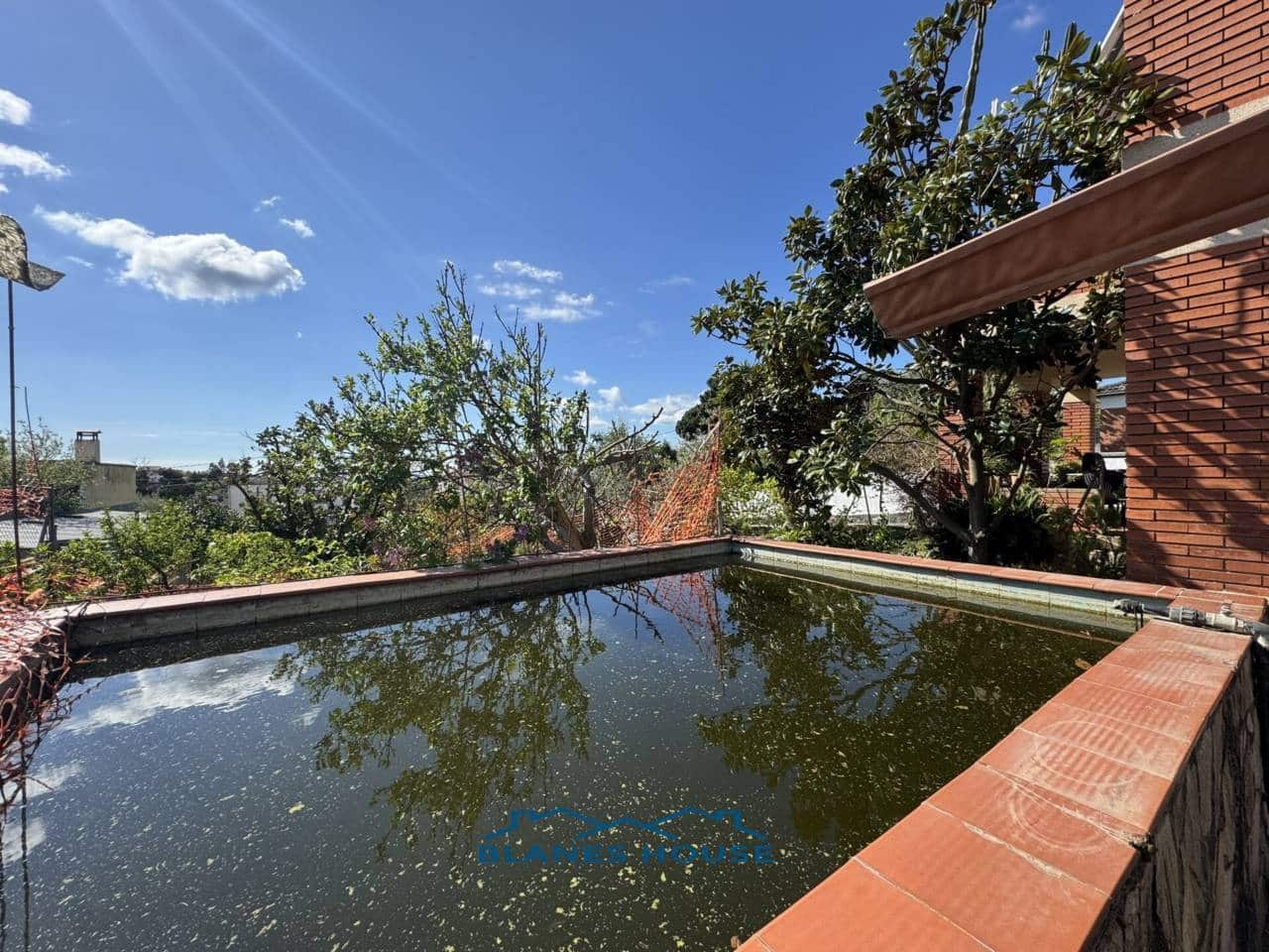 4 Zimmer Villa zu verkaufen in Riudarenes mit Garage - 230.000 € (Ref: 8949987)