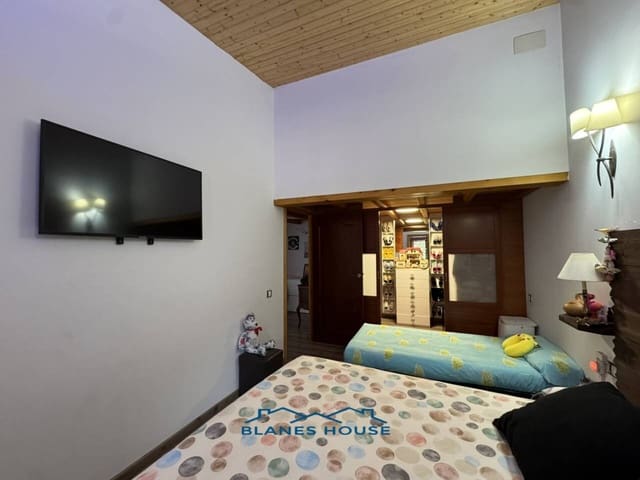 4 bedroom Finca/Country House for sale in Tordera with pool garage - € 475,000 (Ref: 9004936)