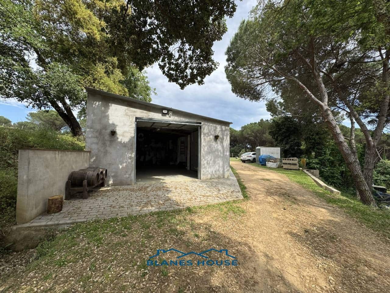 4 soveværelse Finca/Landehus til salg i Tordera med swimmingpool garage - € 475.000 (Ref: 9004936)