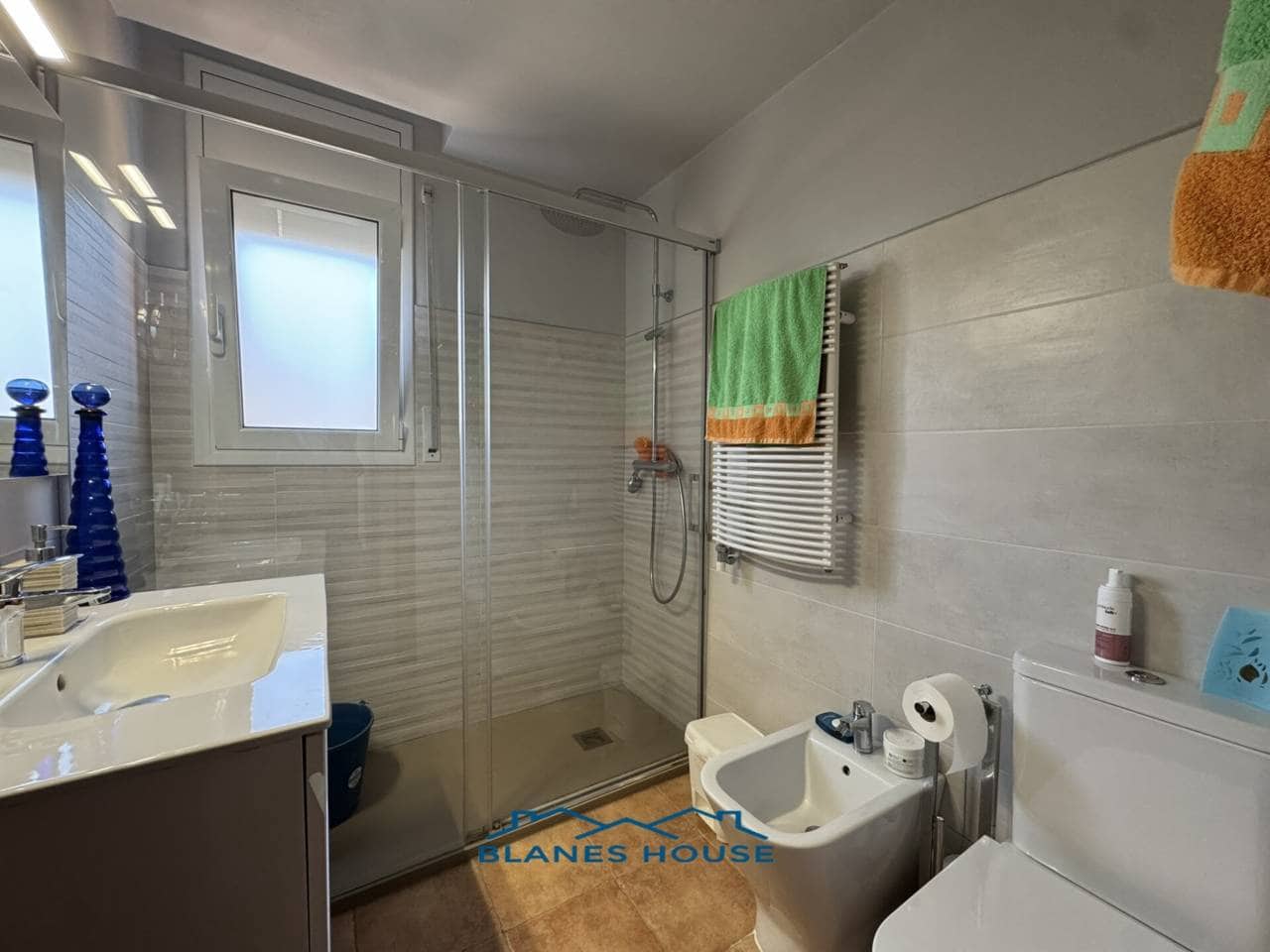 6 soveværelse Villa til salg i Sils med swimmingpool garage - € 365.000 (Ref: 9004937)