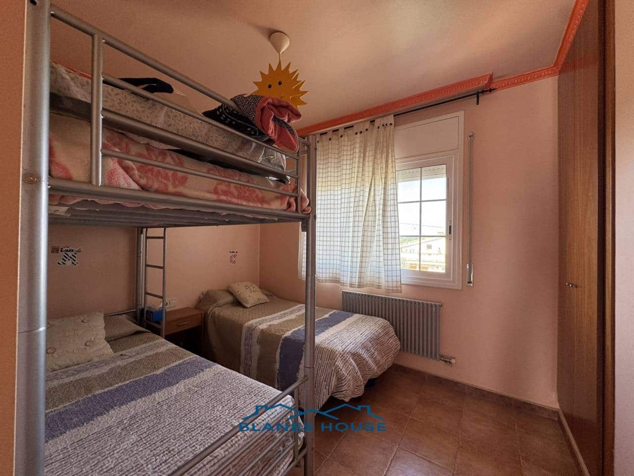 6 soveværelse Villa til salg i Sils med swimmingpool garage - € 365.000 (Ref: 9004937)