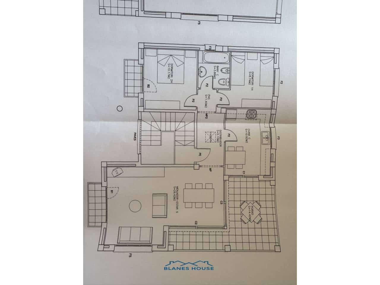 6 soveværelse Villa til salg i Sils med swimmingpool garage - € 365.000 (Ref: 9004937)