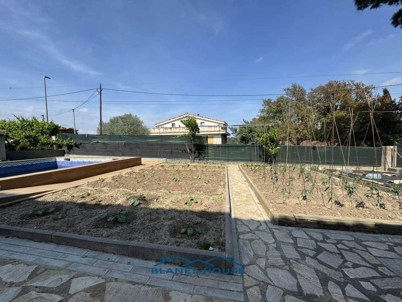 6 soveværelse Villa til salg i Sils med swimmingpool garage - € 365.000 (Ref: 9004937)