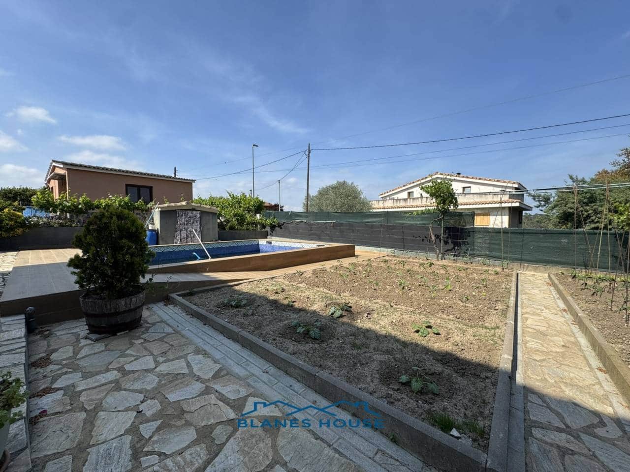 6 soveværelse Villa til salg i Sils med swimmingpool garage - € 365.000 (Ref: 9004937)