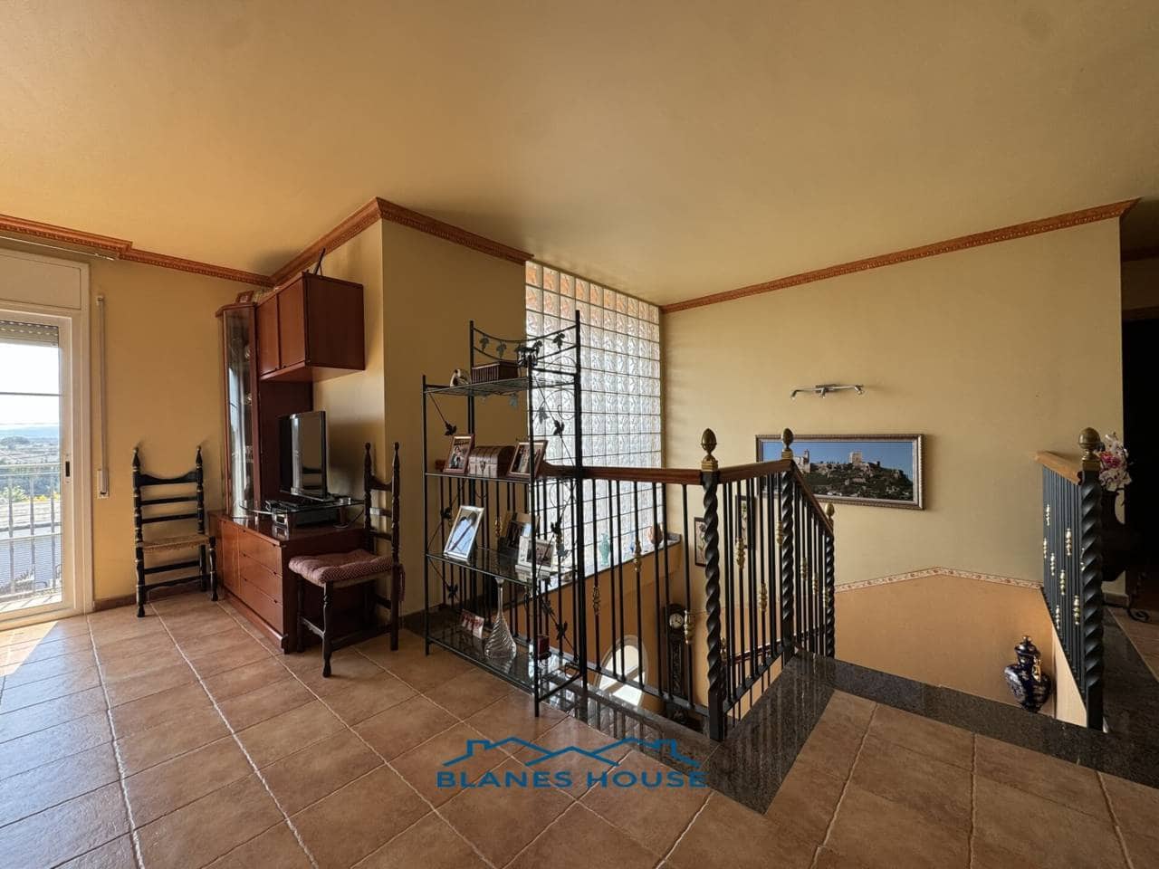 6 soveværelse Villa til salg i Sils med swimmingpool garage - € 365.000 (Ref: 9004937)