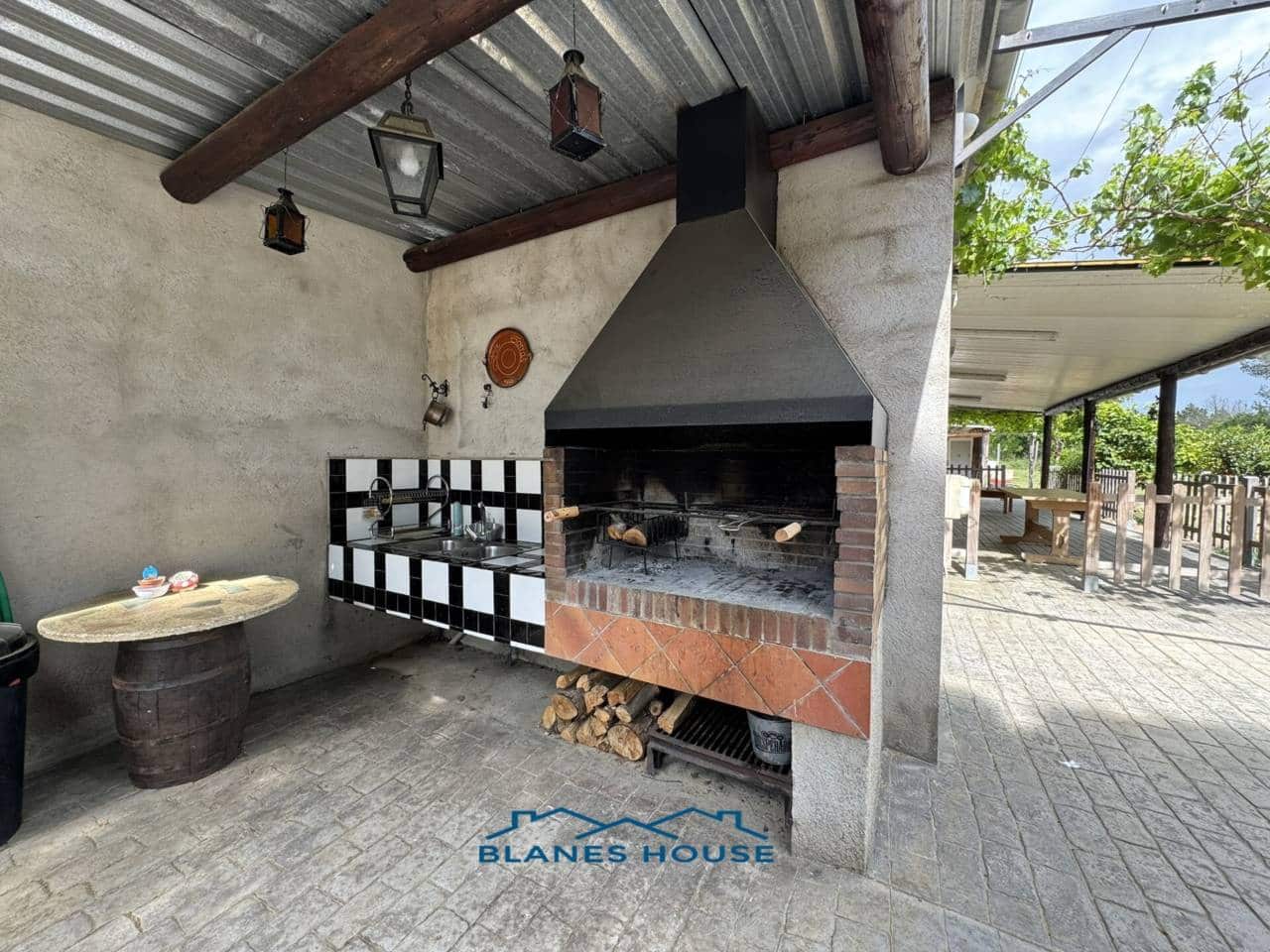 Finca/Country House for sale in Tordera - € 412,100 (Ref: 9004938)