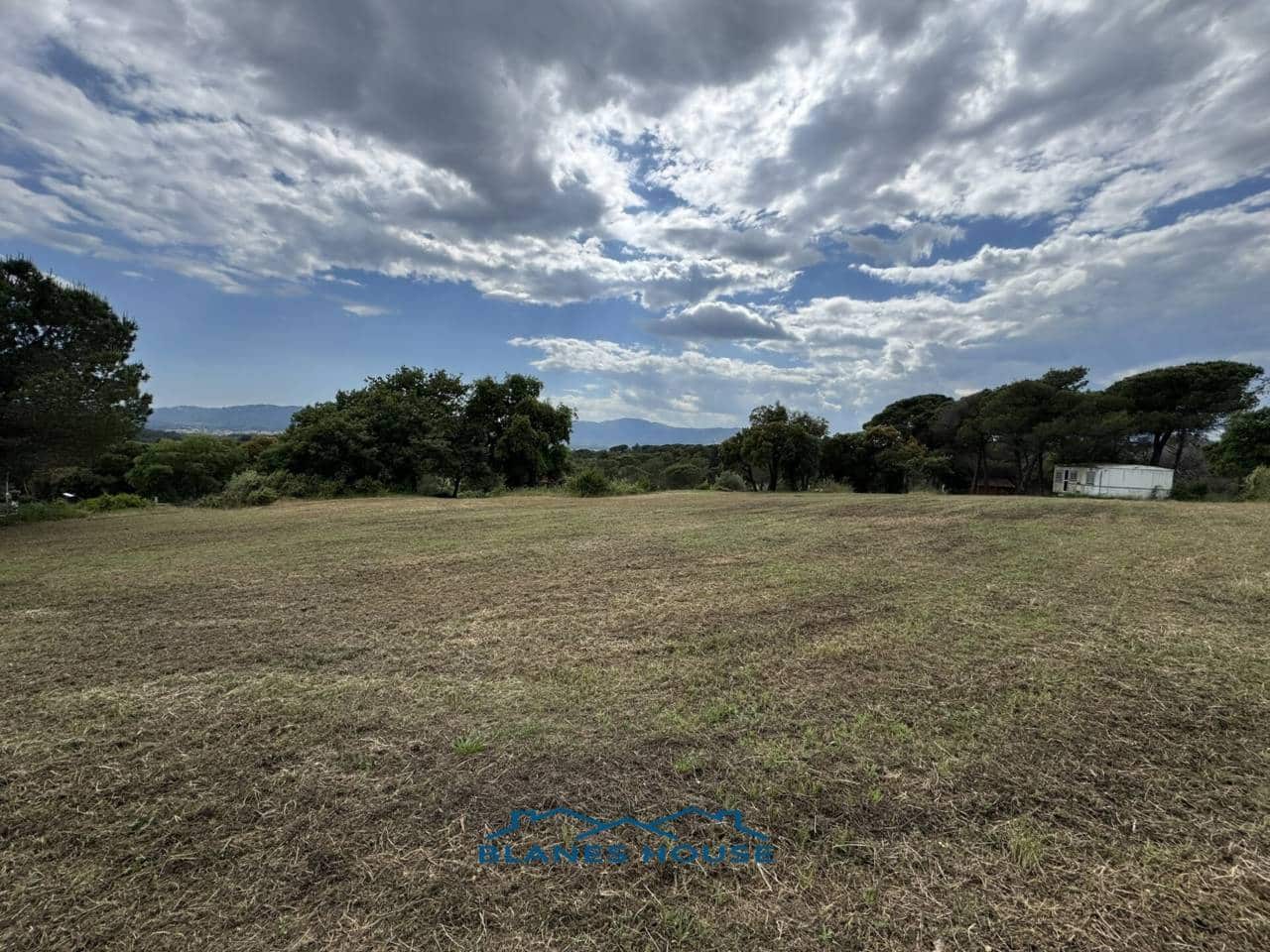 4 soveværelse Finca/Landehus til salg i Tordera med swimmingpool garage - € 475.000 (Ref: 9004939)