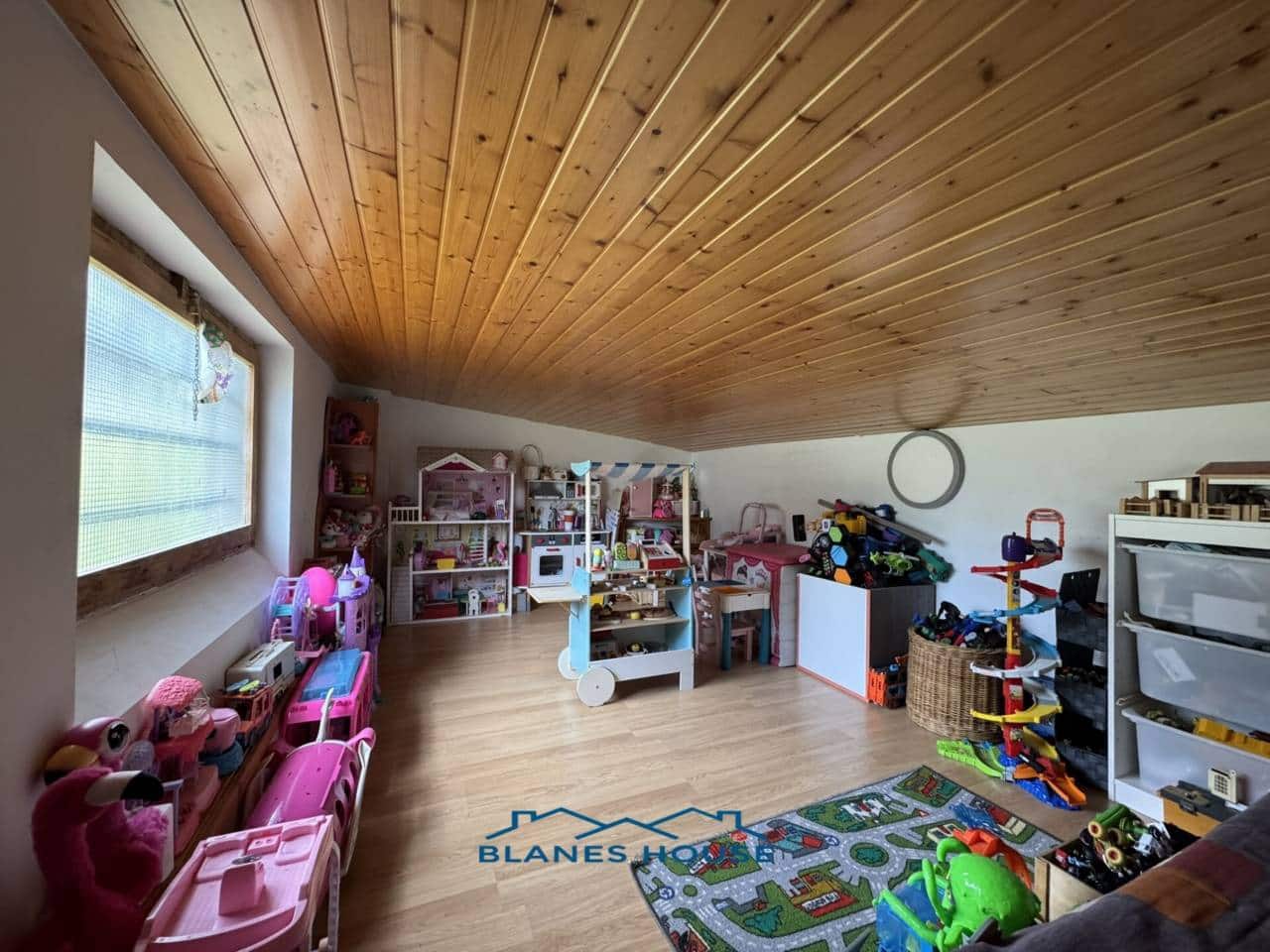 4 soveværelse Finca/Landehus til salg i Tordera med swimmingpool garage - € 475.000 (Ref: 9004939)