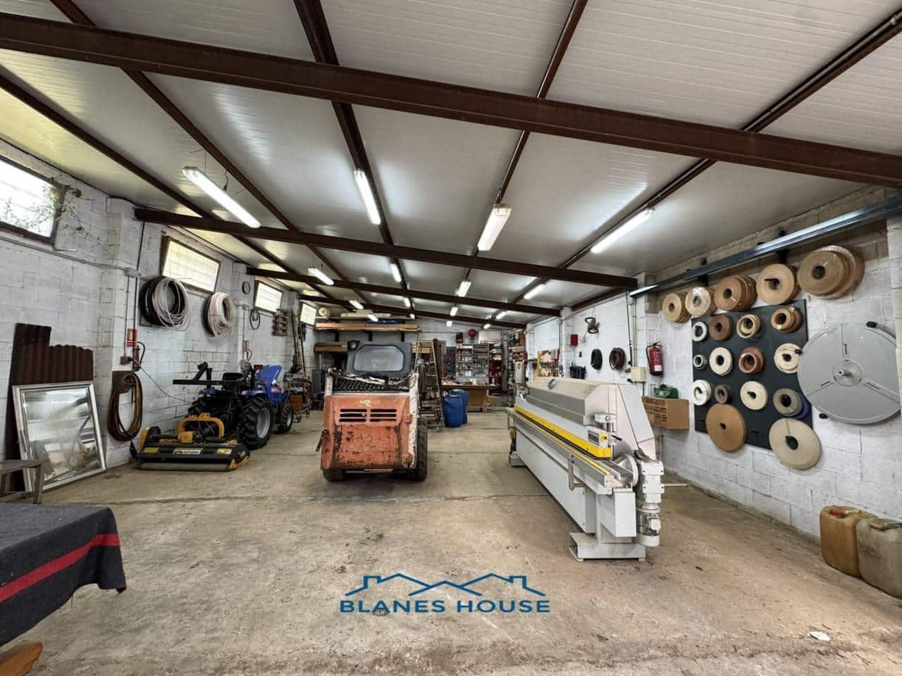 4 soveværelse Finca/Landehus til salg i Tordera med swimmingpool garage - € 475.000 (Ref: 9004939)