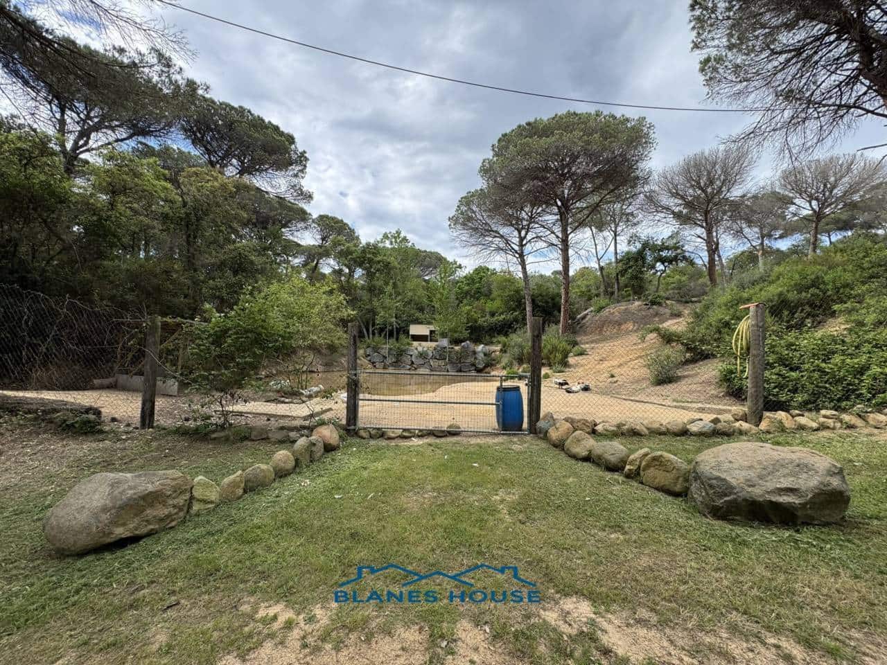 4 soveværelse Finca/Landehus til salg i Tordera med swimmingpool garage - € 475.000 (Ref: 9004939)