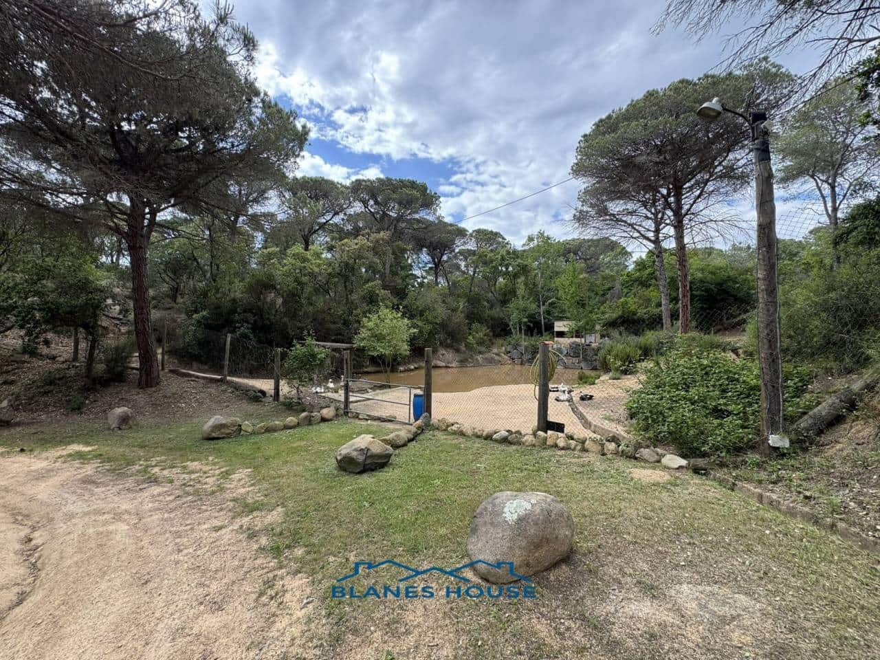 4 soveværelse Finca/Landehus til salg i Tordera med swimmingpool garage - € 475.000 (Ref: 9004939)