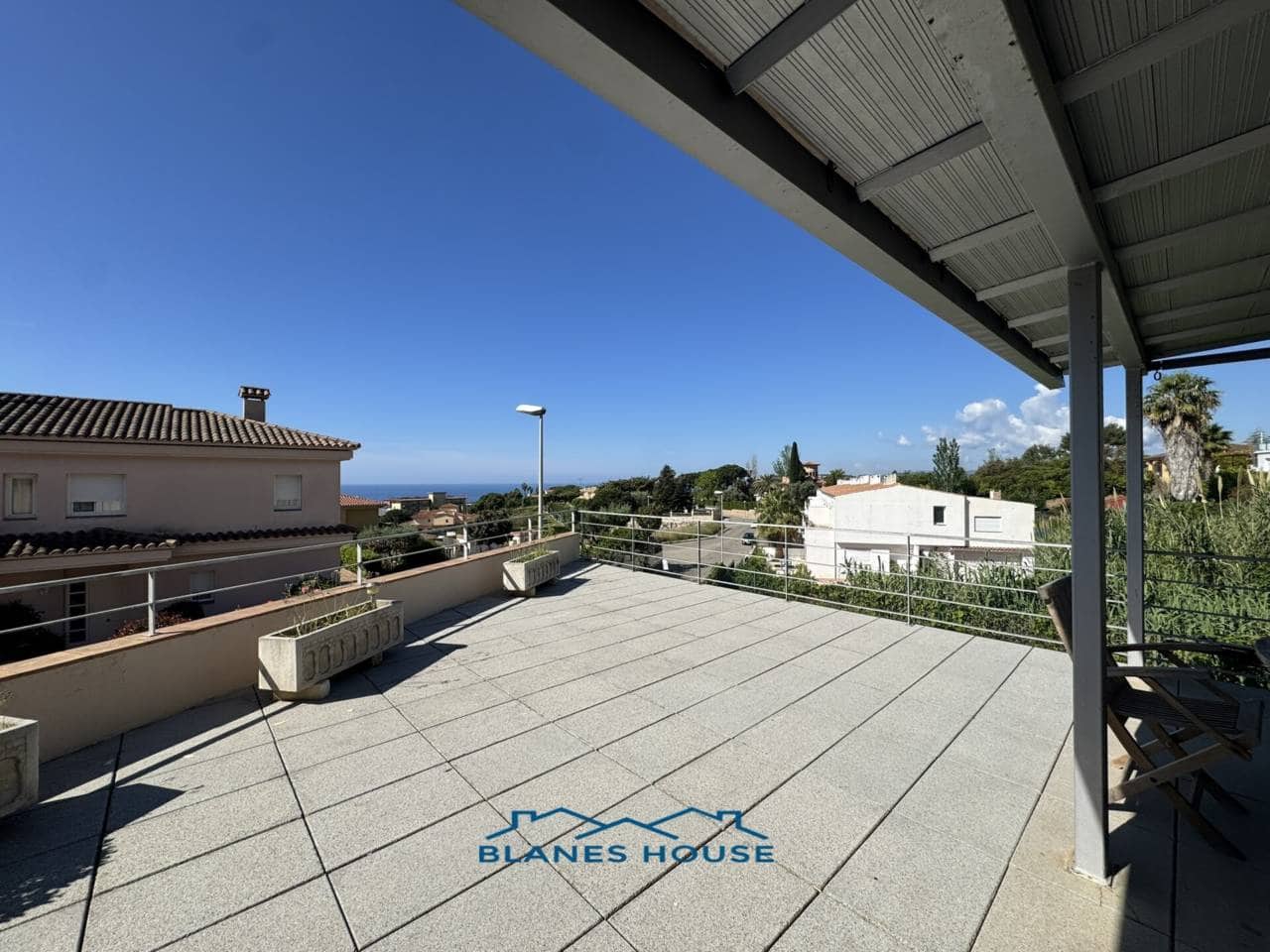 5 chambre Villa/Maison à vendre à Lloret de Mar avec piscine garage - 675 000 € (Ref: 9006793)