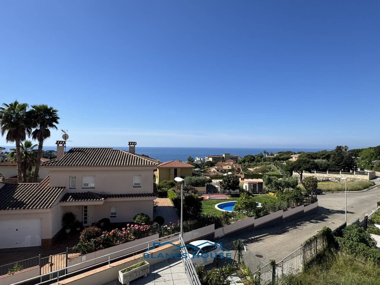 5 chambre Villa/Maison à vendre à Lloret de Mar avec piscine garage - 675 000 € (Ref: 9006793)