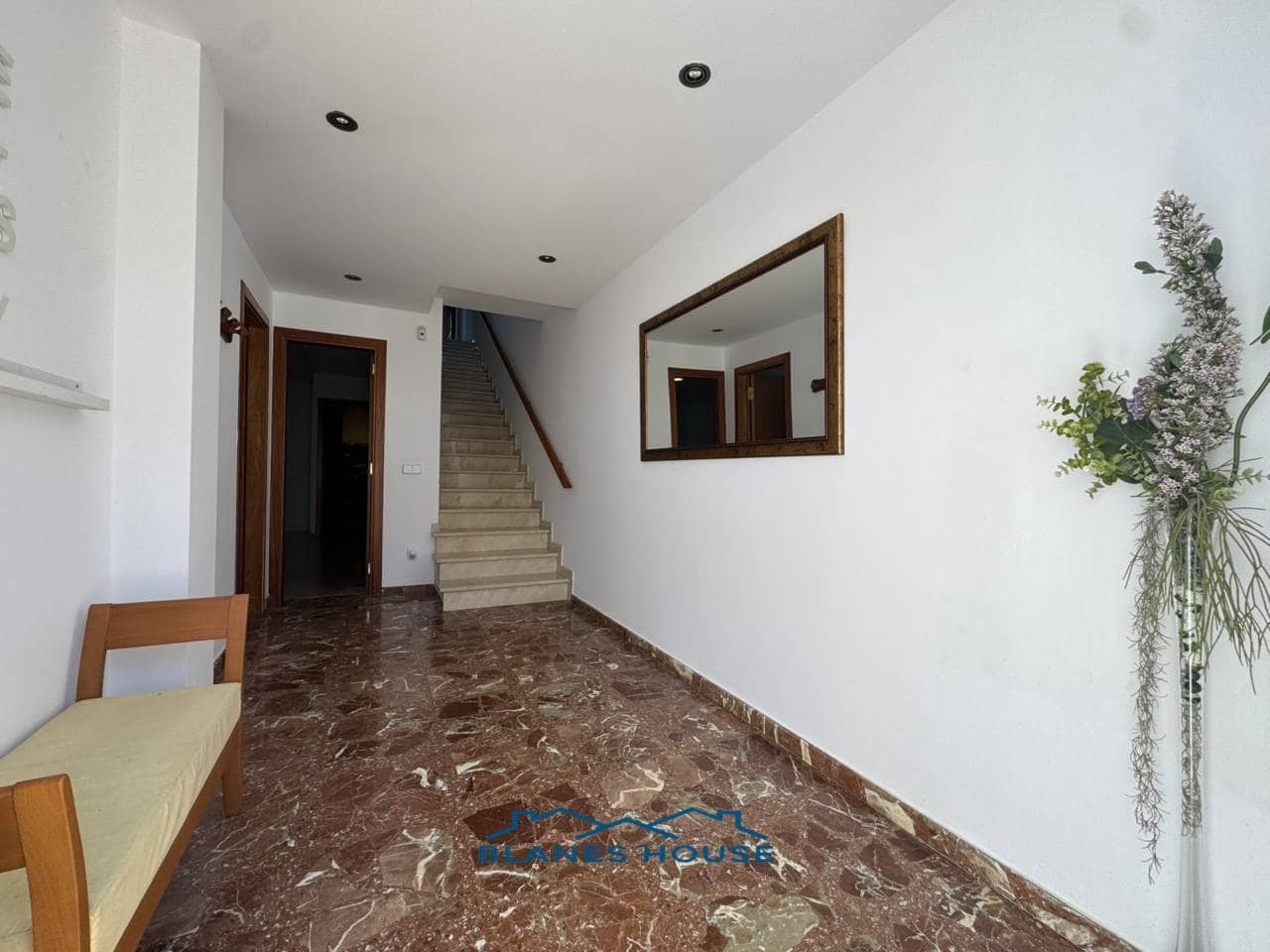 5 chambre Villa/Maison à vendre à Lloret de Mar avec piscine garage - 675 000 € (Ref: 9006793)