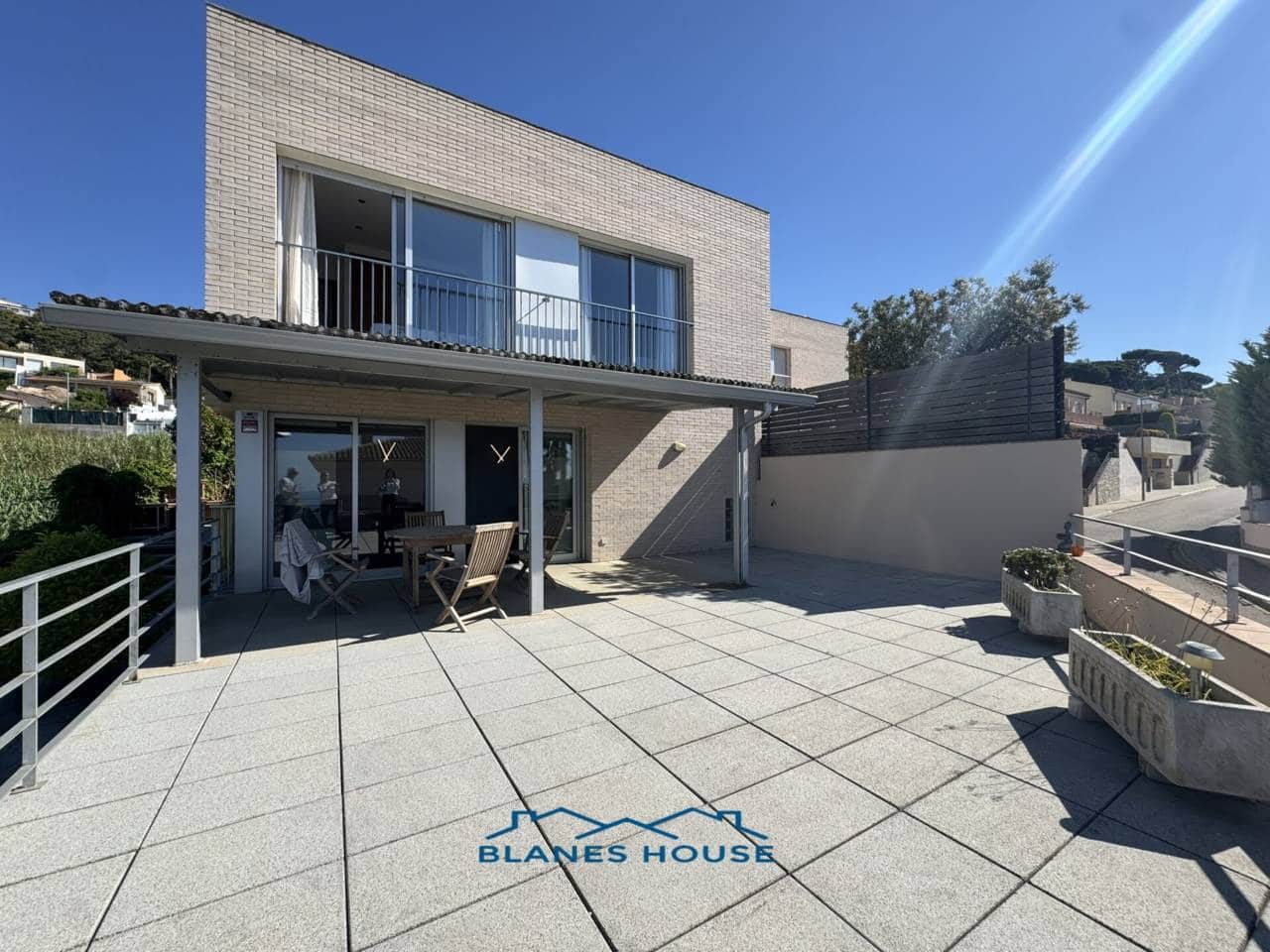 5 chambre Villa/Maison à vendre à Lloret de Mar avec piscine garage - 675 000 € (Ref: 9006793)