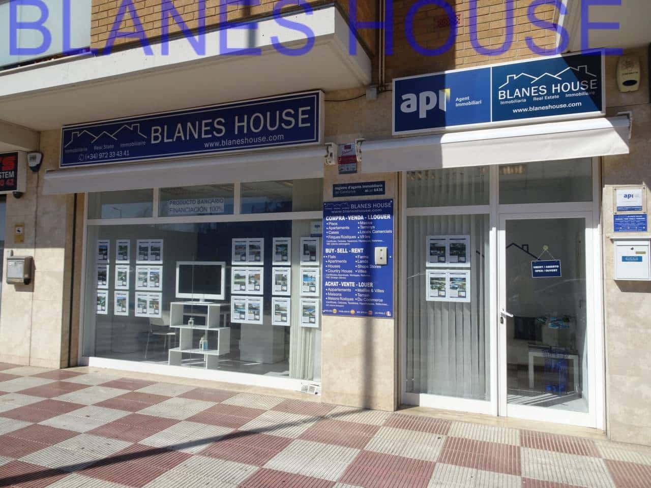 5 chambre Villa/Maison à vendre à Lloret de Mar avec piscine garage - 675 000 € (Ref: 9006793)