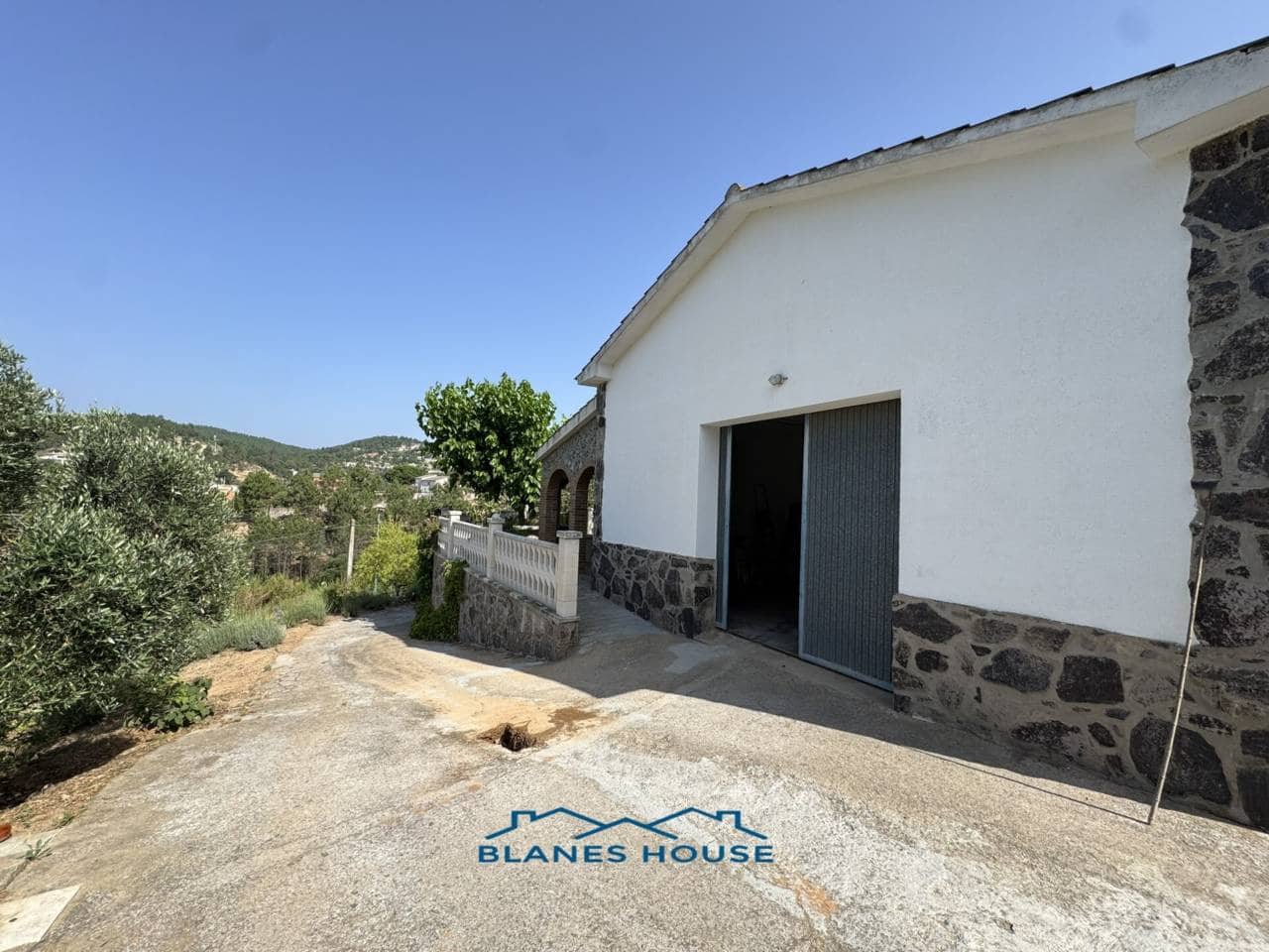 3 soveværelse Finca/Landehus til salg i Riudarenes med garage - € 240.000 (Ref: 9073057)