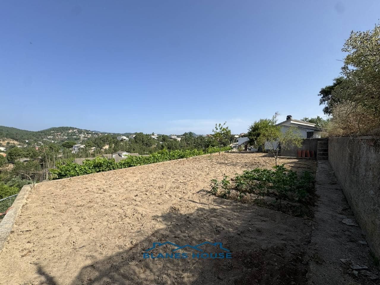 3 soveværelse Finca/Landehus til salg i Riudarenes med garage - € 240.000 (Ref: 9073057)