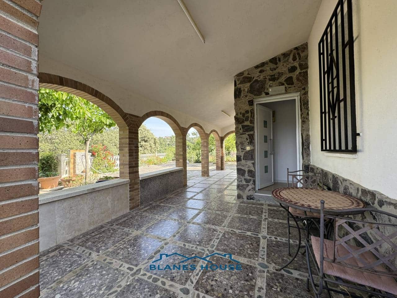 3 soveværelse Finca/Landehus til salg i Riudarenes med garage - € 240.000 (Ref: 9073057)