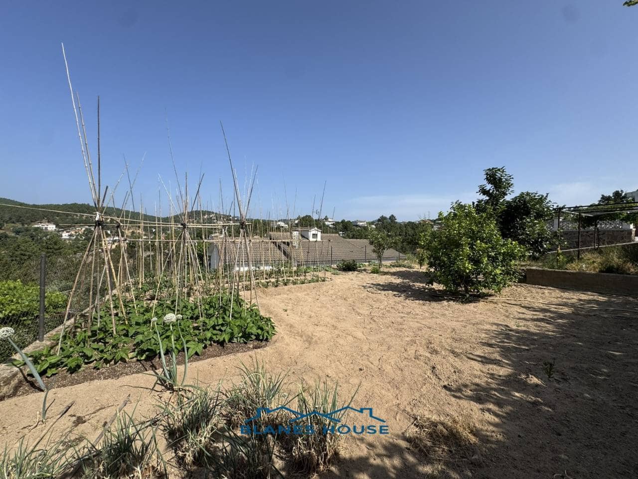 3 soveværelse Finca/Landehus til salg i Riudarenes med garage - € 240.000 (Ref: 9073057)