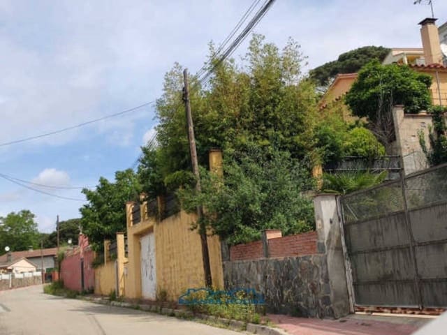 3 bedroom Villa for sale in Maçanet de la Selva with garage - € 189,000 (Ref: 9161947)
