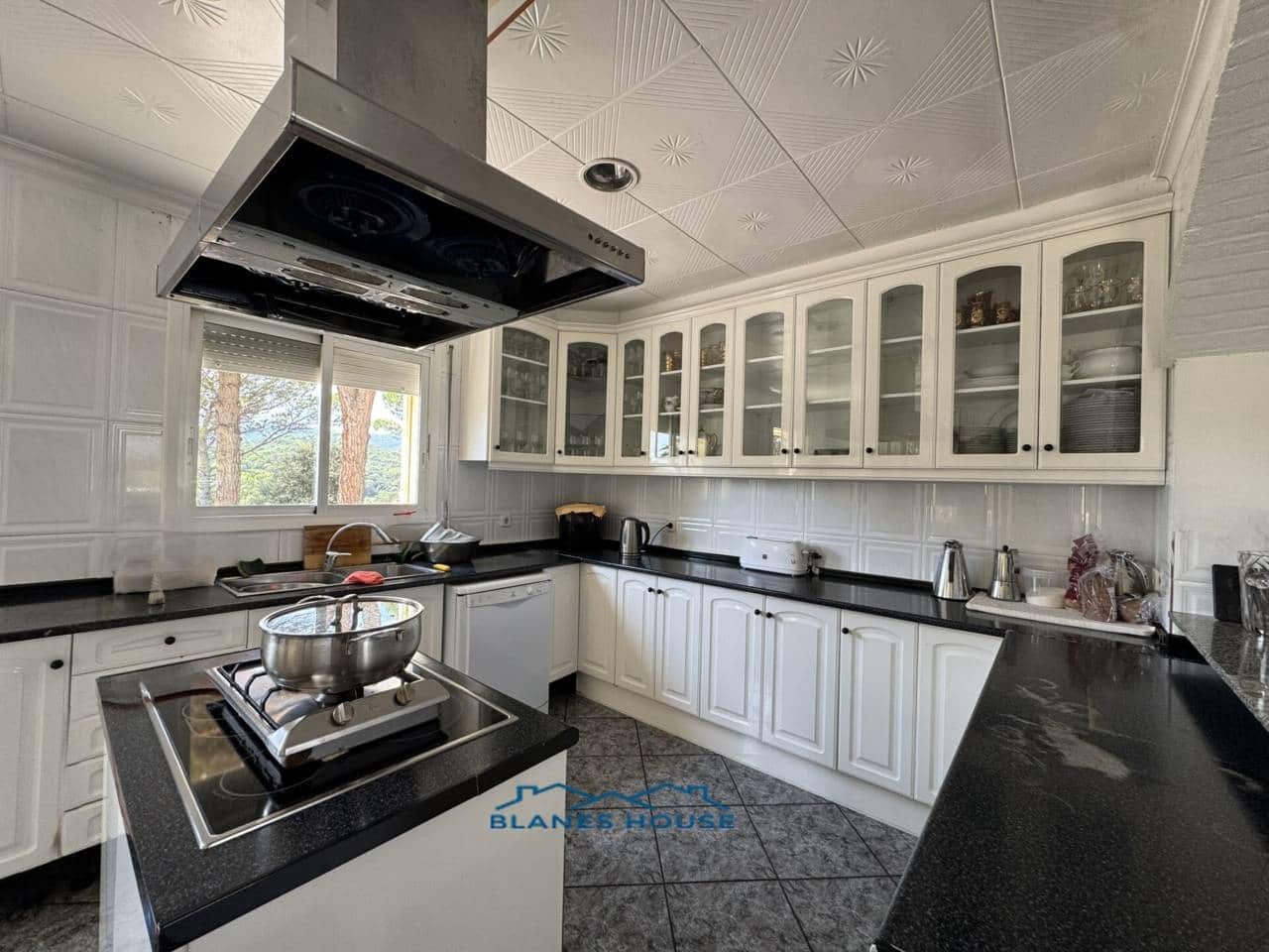 5 soverom Villa til salgs i Tordera med svømmebasseng - € 350 000 (Ref: 9189502)