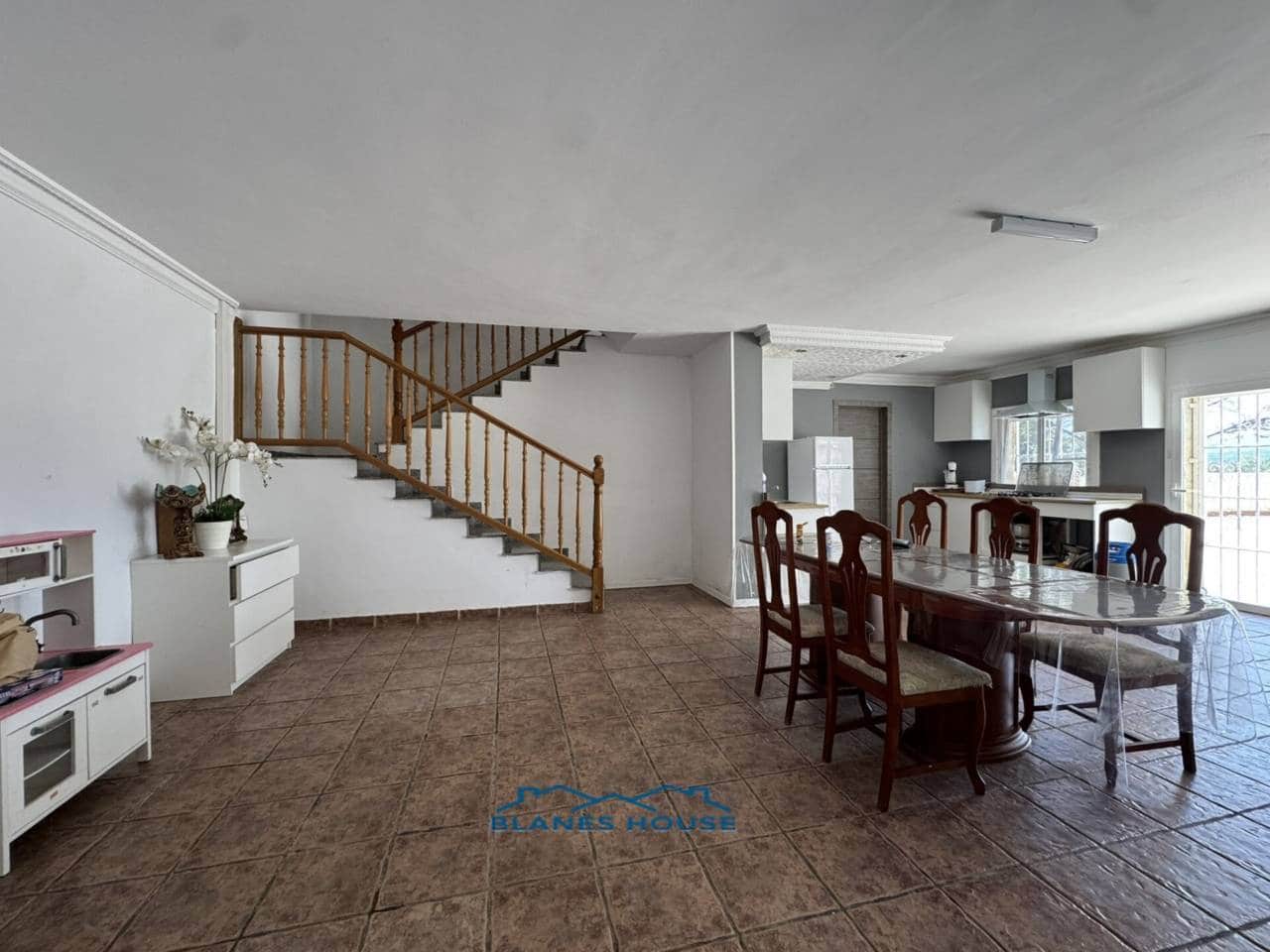 5 soverom Villa til salgs i Tordera med svømmebasseng - € 350 000 (Ref: 9189502)