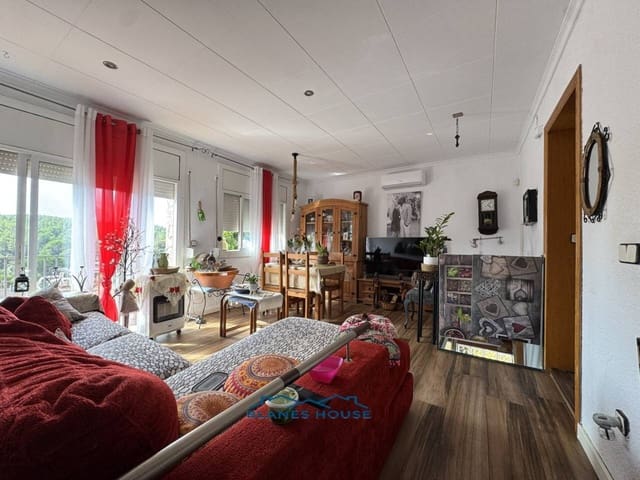 4 bedroom Villa for sale in Tordera - € 265,000 (Ref: 9198279)