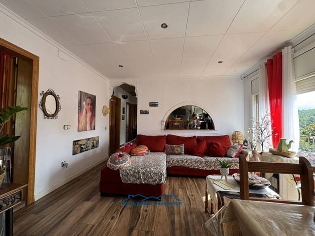 4 bedroom Villa for sale in Tordera - € 265,000 (Ref: 9198279)