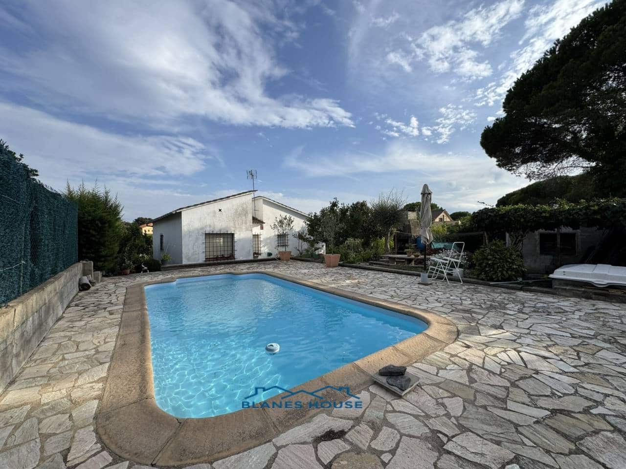 3 soveværelse Villa til salg i Macanet de la Selva med swimmingpool garage - € 235.000 (Ref: 9217790)