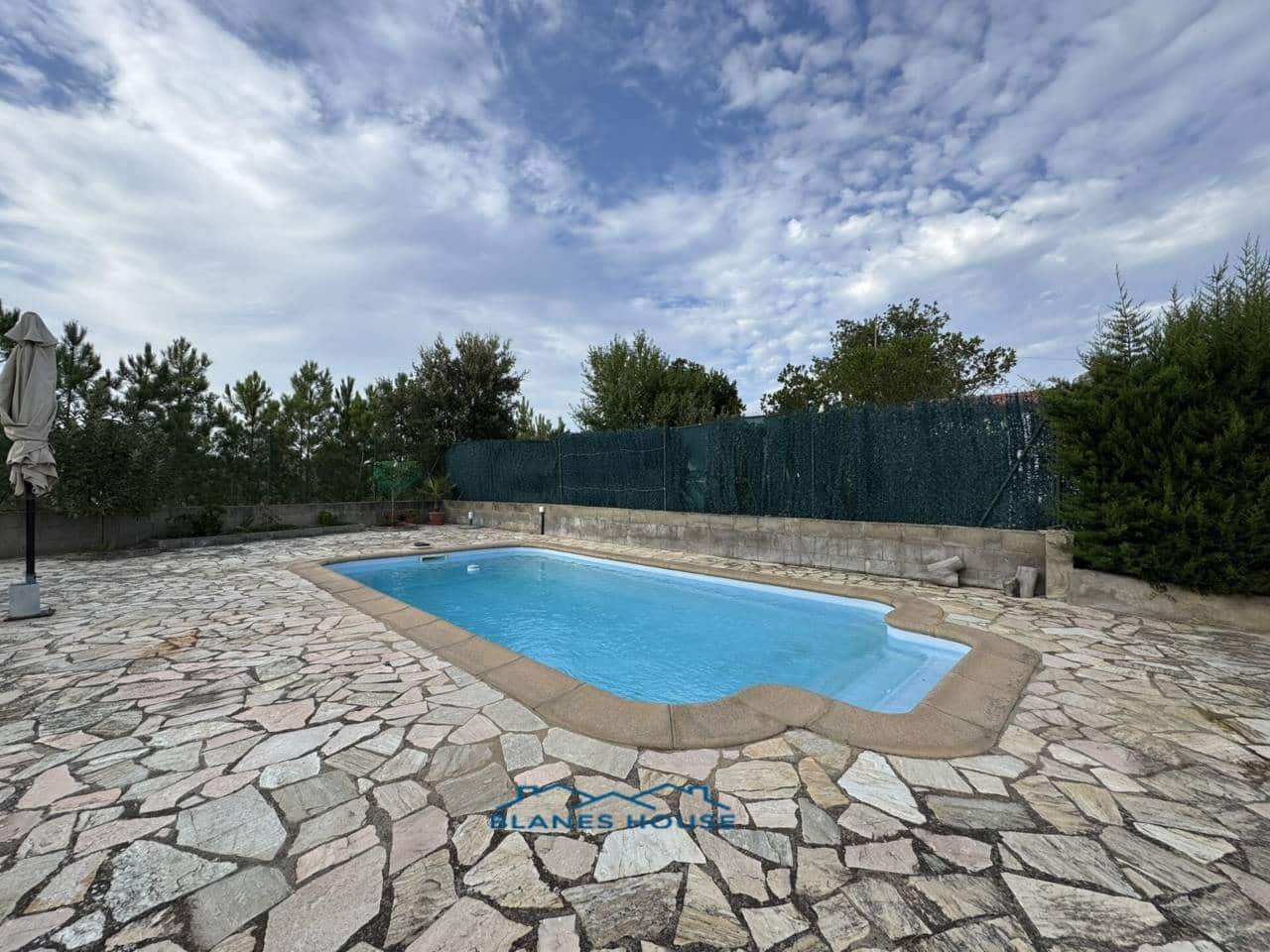 3 soveværelse Villa til salg i Macanet de la Selva med swimmingpool garage - € 235.000 (Ref: 9217790)