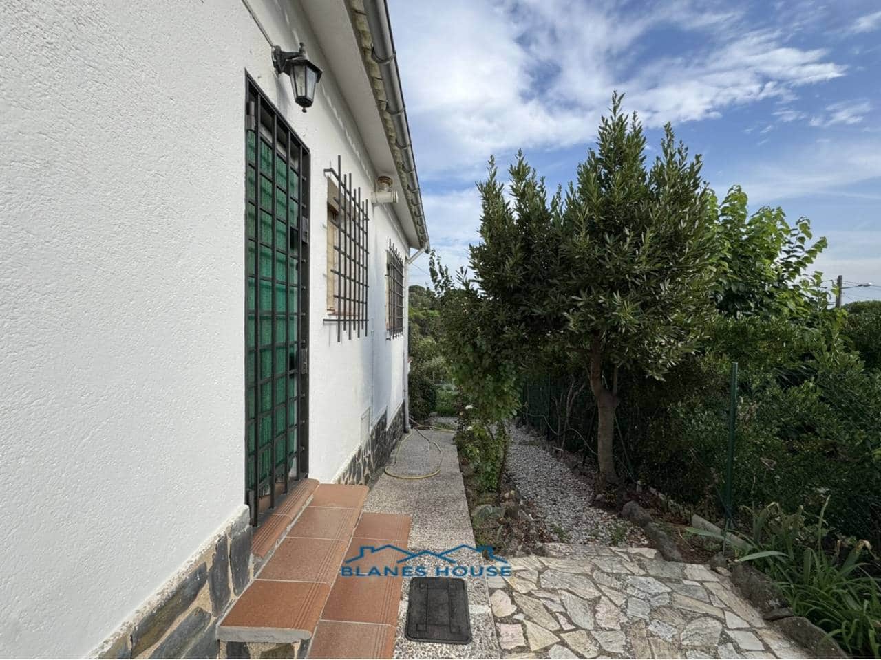 3 soveværelse Villa til salg i Macanet de la Selva med swimmingpool garage - € 235.000 (Ref: 9217790)