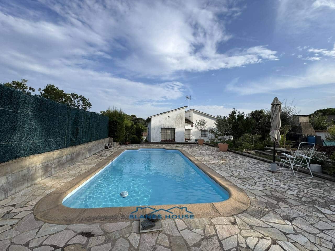 3 soveværelse Villa til salg i Macanet de la Selva med swimmingpool garage - € 235.000 (Ref: 9217790)