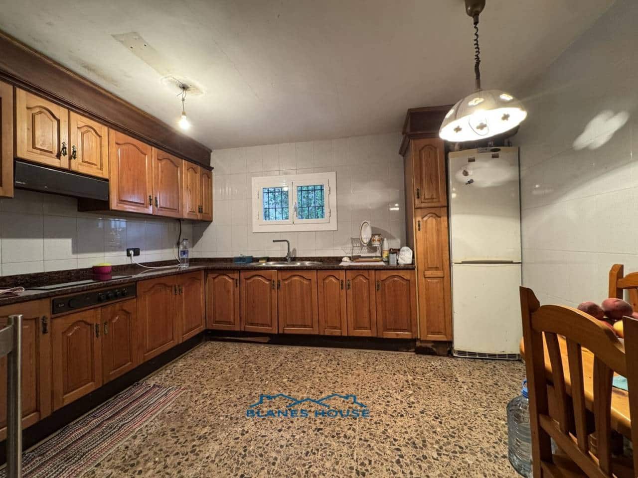 6 soveværelse Villa til salg i Macanet de la Selva med garage - € 315.000 (Ref: 9242591)