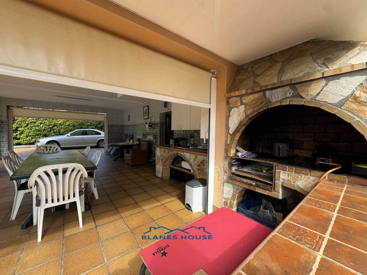 6 slaapkamer Villa te koop in Fogars de la Selva met zwembad garage - € 385.000 (Ref: 9287375)