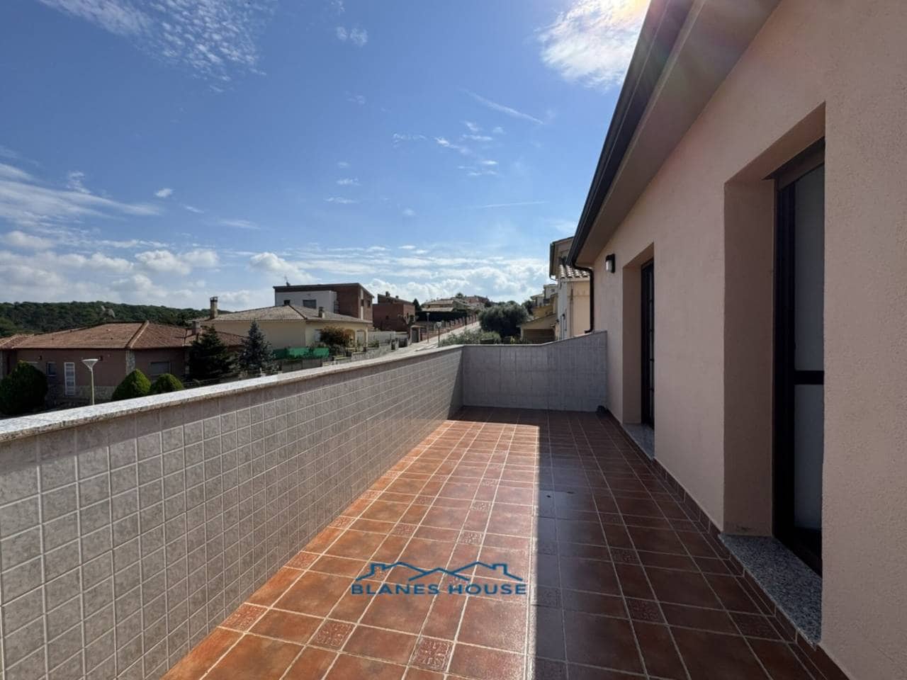 6 slaapkamer Villa te koop in Fogars de la Selva met zwembad garage - € 385.000 (Ref: 9287375)