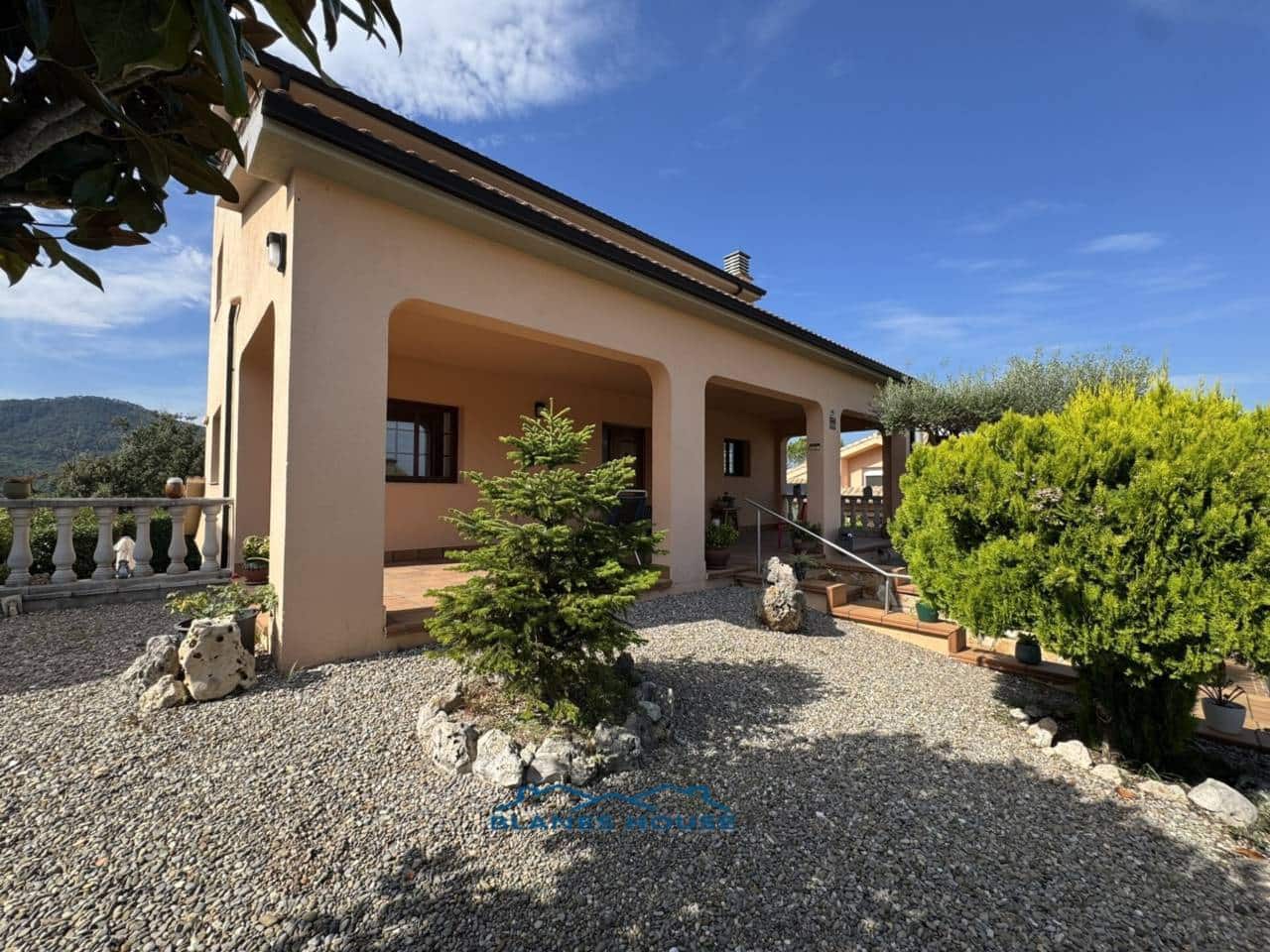 6 slaapkamer Villa te koop in Fogars de la Selva met zwembad garage - € 385.000 (Ref: 9287375)