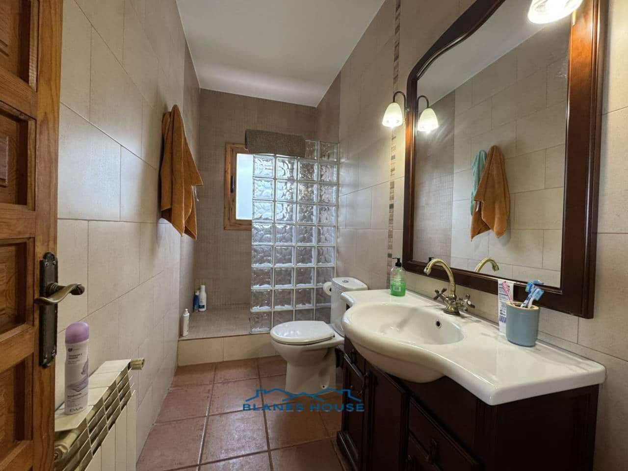 3 sovrum Villa till salu i Macanet de la Selva med pool garage - 320 000 € (Ref: 9312341)