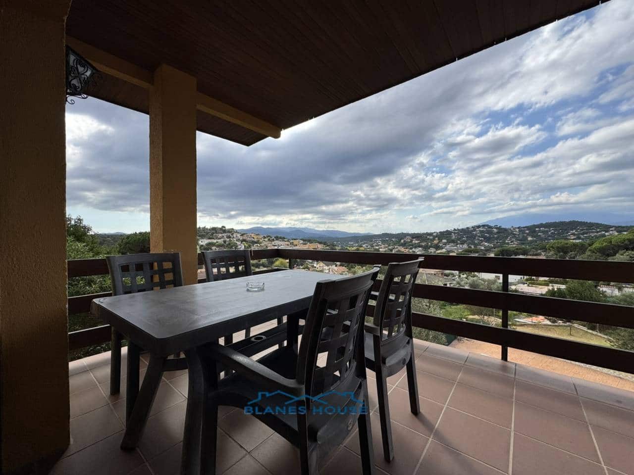 3 sovrum Villa till salu i Macanet de la Selva med pool garage - 320 000 € (Ref: 9312341)