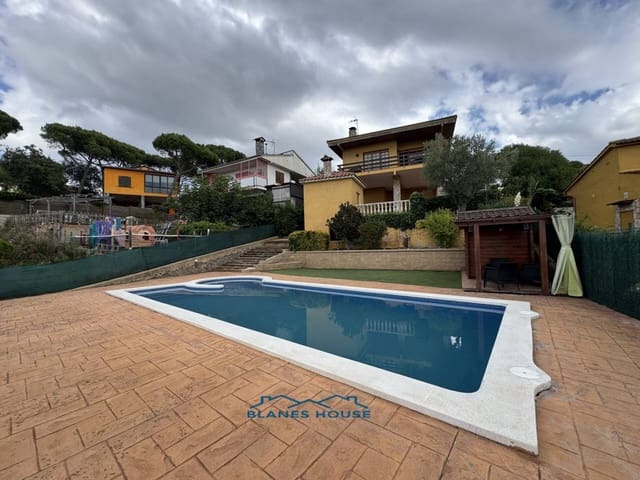 3 chambre Villa/Maison à vendre à Maçanet de la Selva avec piscine garage - 320 000 € (Ref: 9312341)