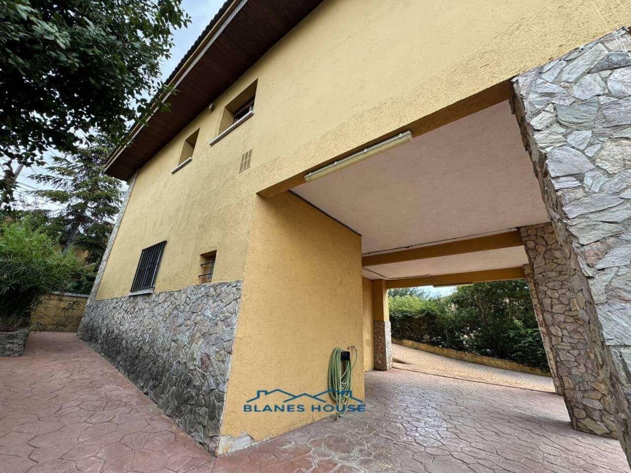 3 sovrum Villa till salu i Macanet de la Selva med pool garage - 320 000 € (Ref: 9312341)